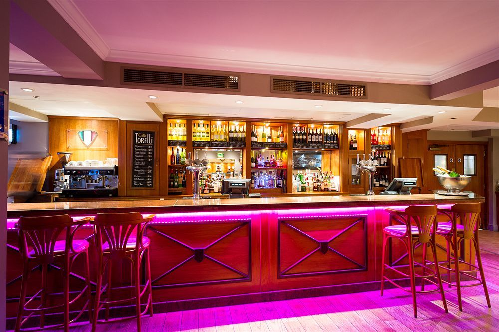 The Royal Chace Hotel Enfield Eksteriør billede
